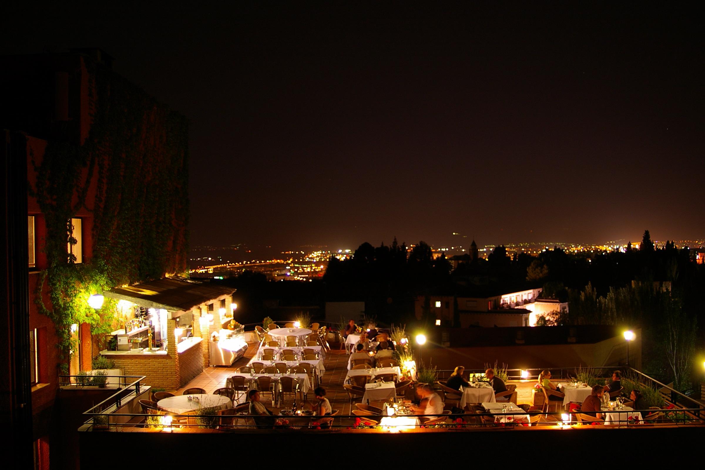 Porcel Alixares Hotel Granada Bagian luar foto