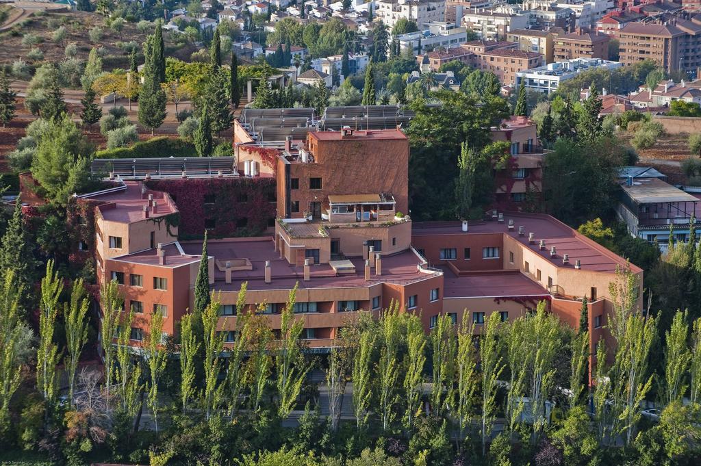 Porcel Alixares Hotel Granada Bagian luar foto